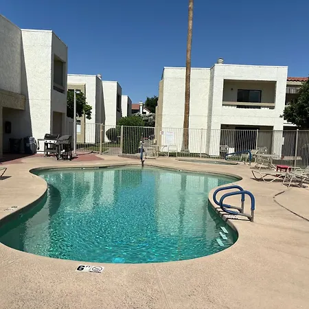 Beautiful Scottsdale Condo Exterior photo